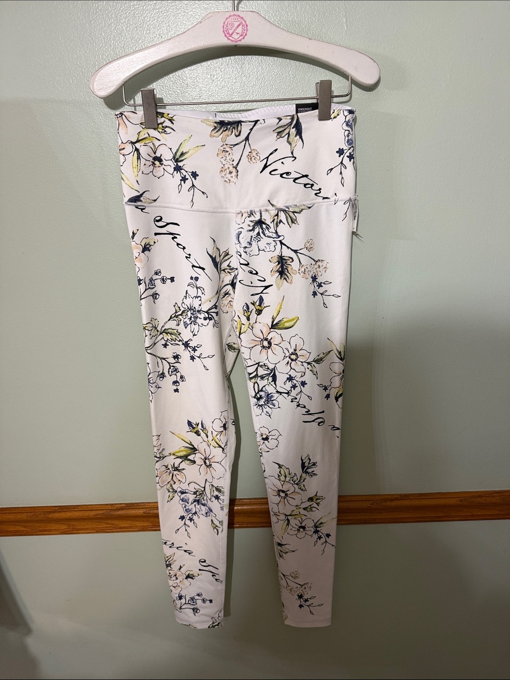 Victoria's Secret White Floral High-Waist Leggings NWT Size: Small
